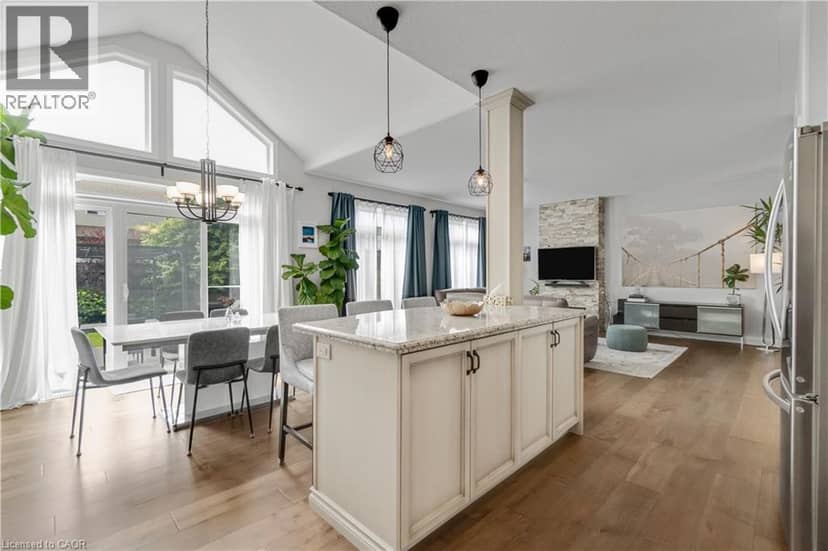 83 FRANKFURT Street — photo 15 of 40
