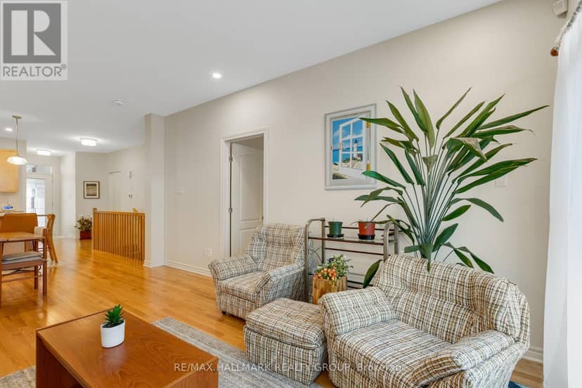 66 Kayenta Street — photo 15 of 33