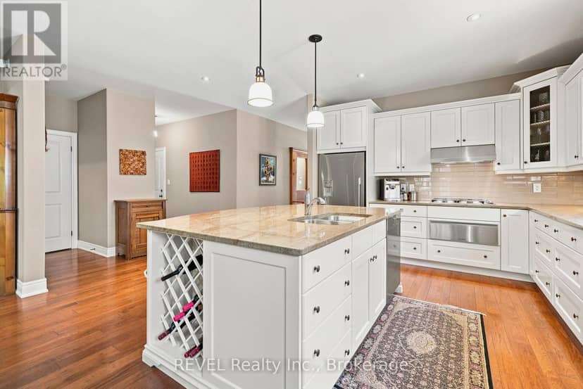 90 Sunrise Court — photo 11 of 40