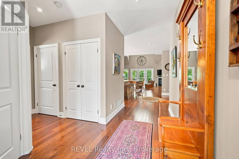 90 Sunrise Court, Fort Erie, photo 7