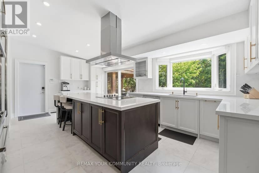 35 Idleswift Drive — photo 18 of 40