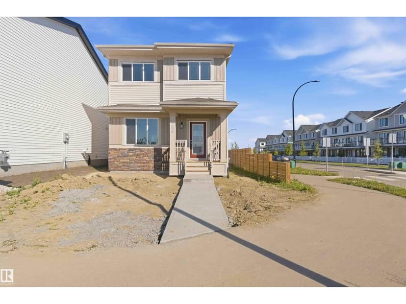 1256 McLeod Av, Spruce Grove, photo 2