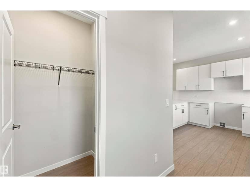 1256 McLeod Av — photo 21 of 40