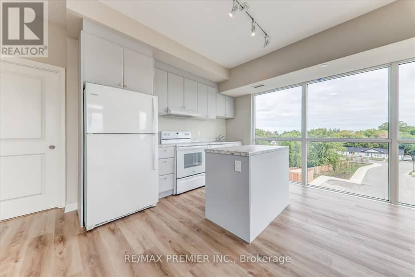 LP-17 - 50 Herrick Avenue — photo 13 of 33