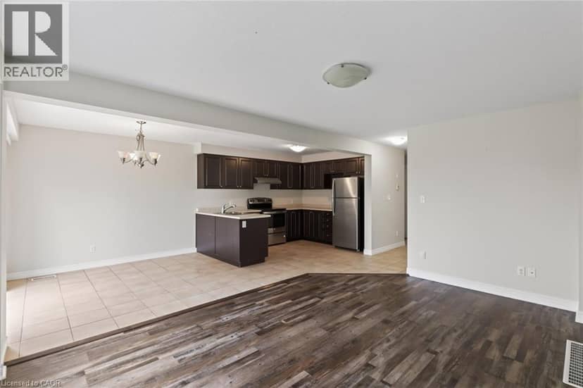 571 CHAMPLAIN Avenue — photo 14 of 30