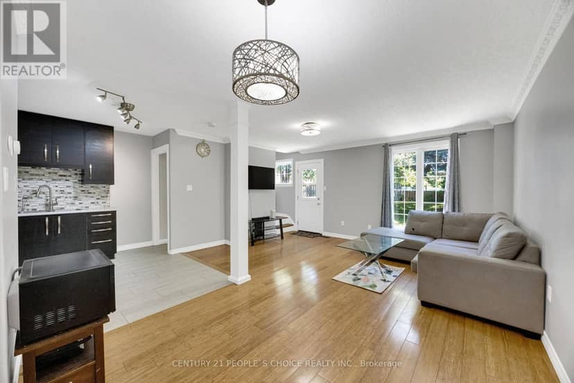 307 Clyde Road — photo 5 of 35