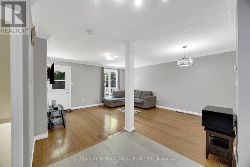 307 Clyde Road — photo 7 of 35
