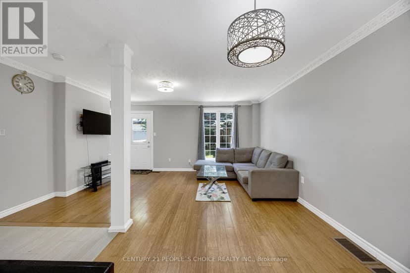 307 Clyde Road — photo 6 of 35