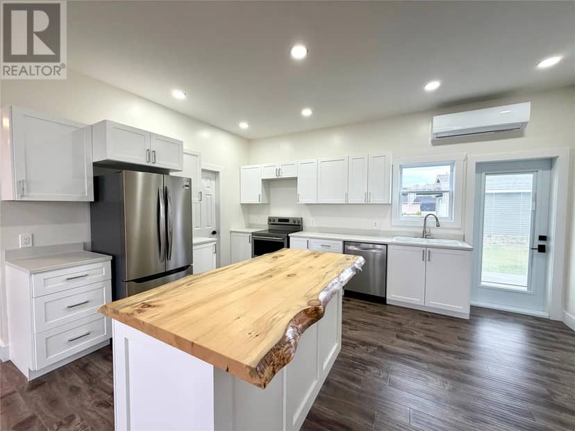 21 Pieroway Drive — photo 9 of 33
