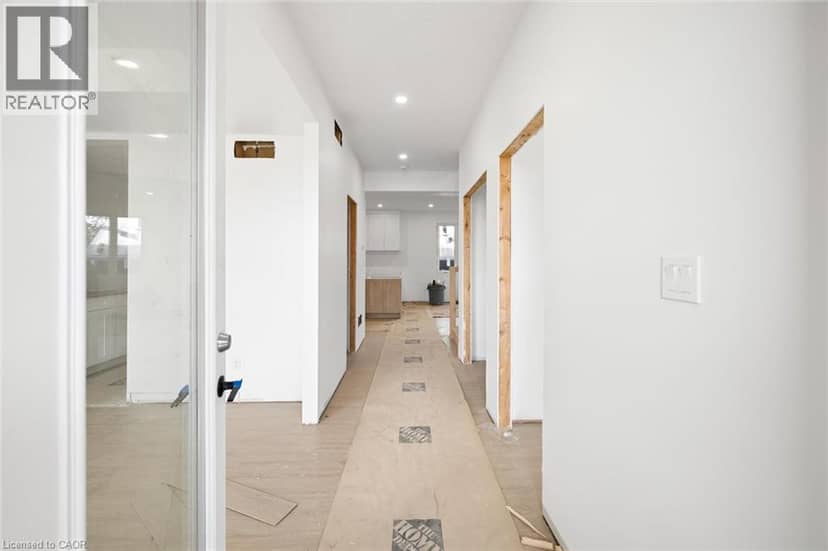 138 CHARLOTTA Street — photo 29 of 40
