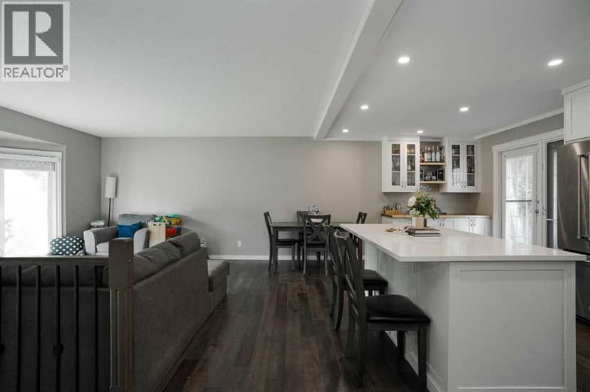 525 Beacon Hill Drive, Fort McMurray, photo 6