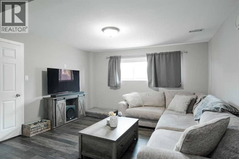 525 Beacon Hill Drive — photo 33 of 40