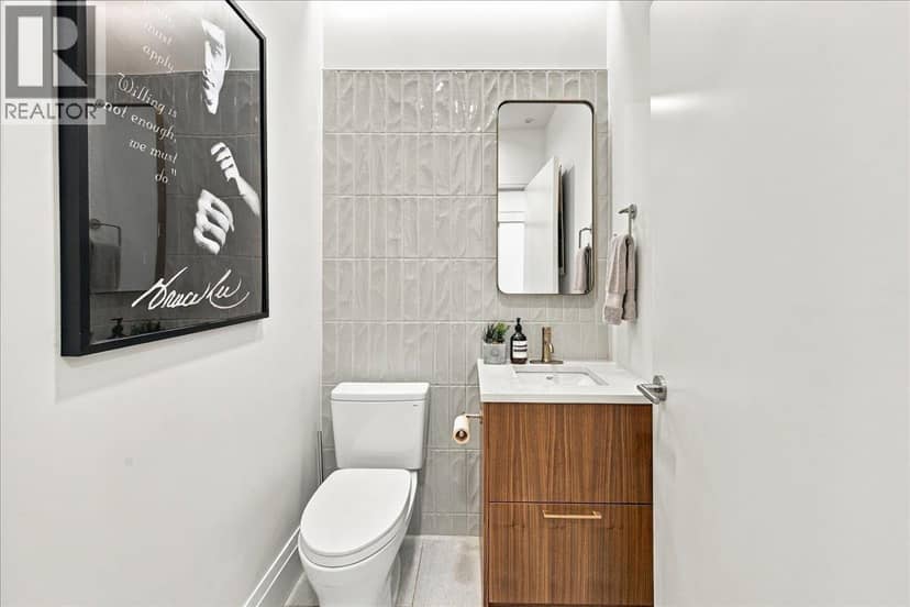 602 2550 Garden Drive — photo 32 of 40