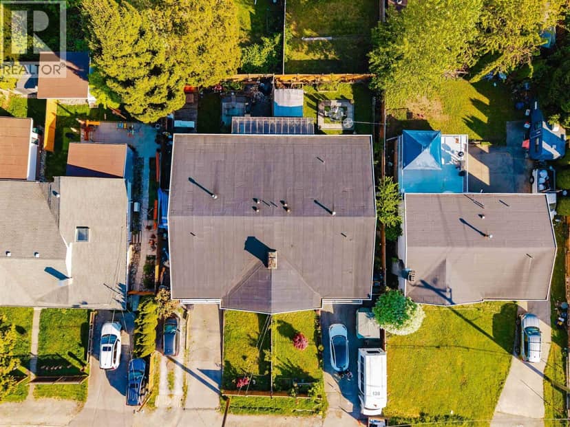 7270 16TH AVENUE, Burnaby, photo 2