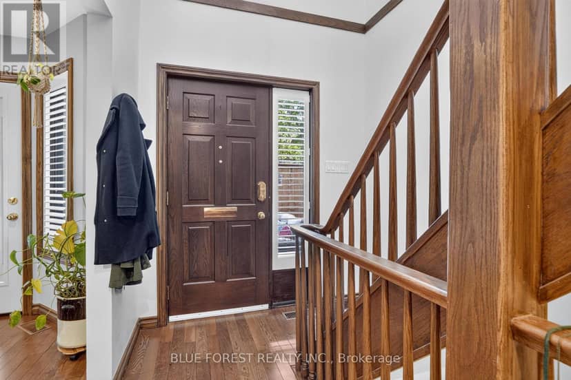 11-152 Albert Street — photo 11 of 40