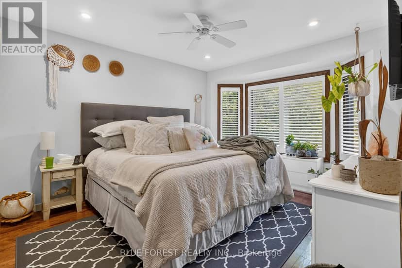 11-152 Albert Street — photo 33 of 40