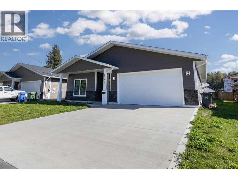 4020 THOMAS STREET, Terrace, photo 2