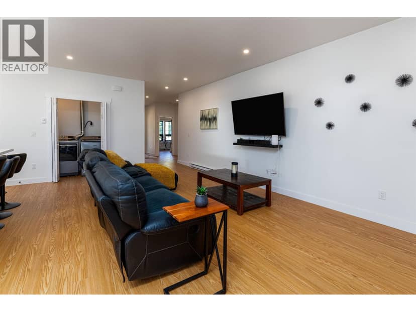 4020 THOMAS STREET, Terrace, photo 8