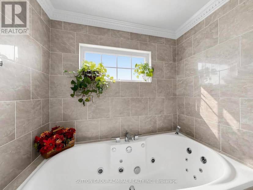4631 Aurora Road — photo 17 of 40