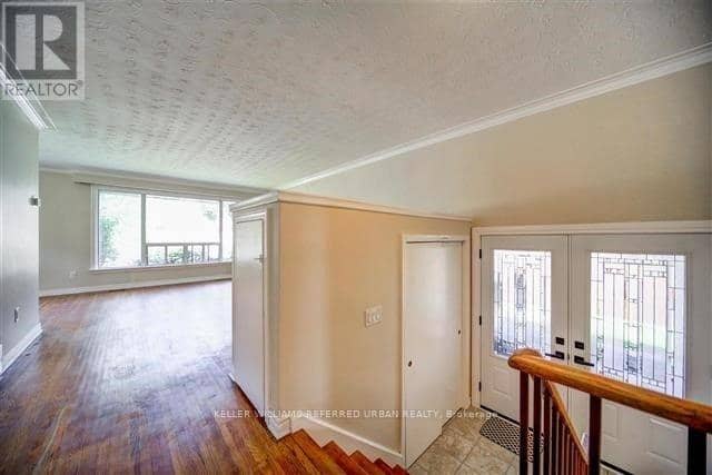 16 Carsbrooke Road — photo 10 of 33