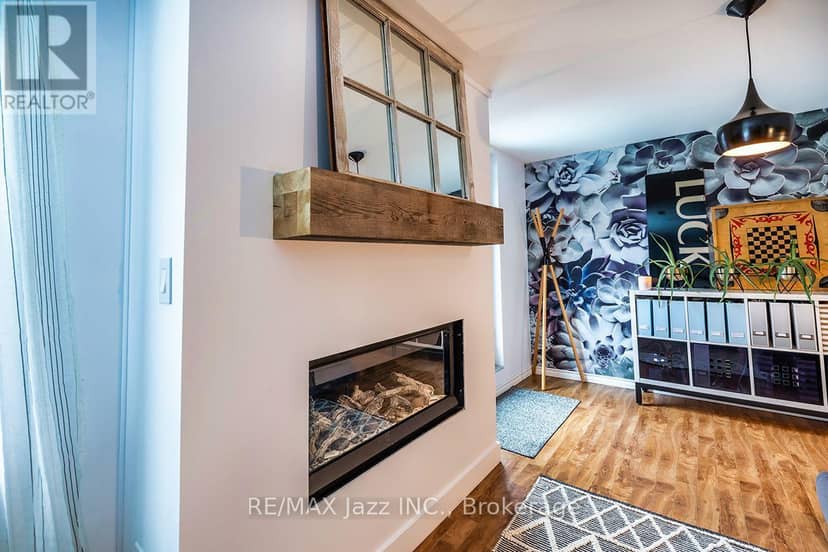 1085 Willowdale Avenue — photo 27 of 38