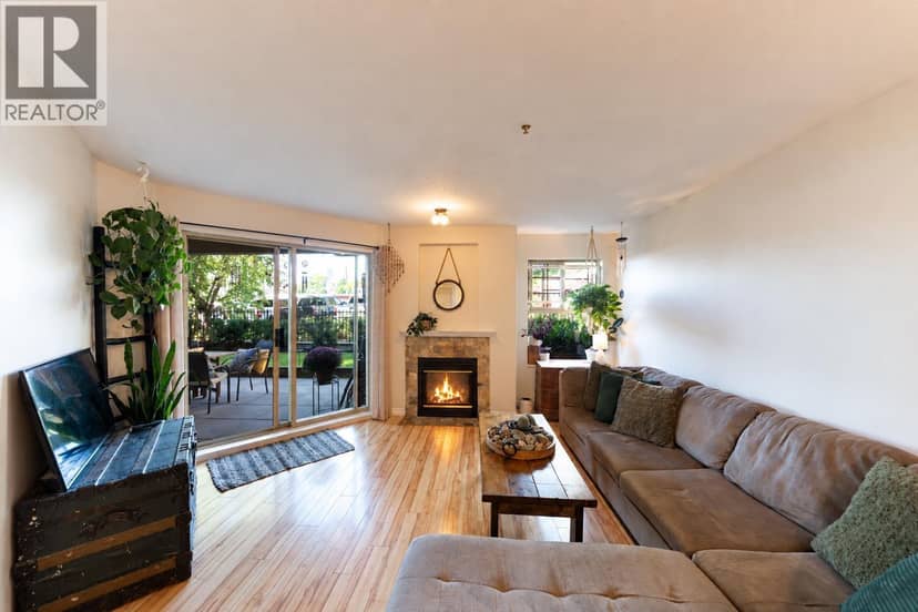 206 215 TWELFTH STREET, New Westminster