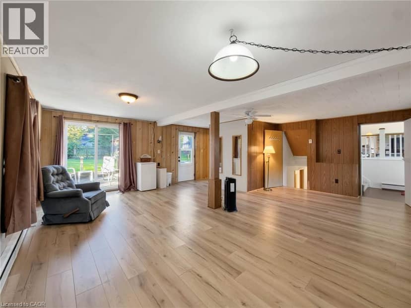 216 FAIRVIEW Avenue — photo 14 of 40