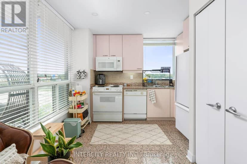 907 - 88 Palace Pier Court — photo 17 of 28