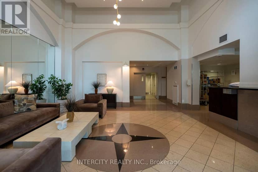 907 - 88 Palace Pier Court — photo 4 of 28