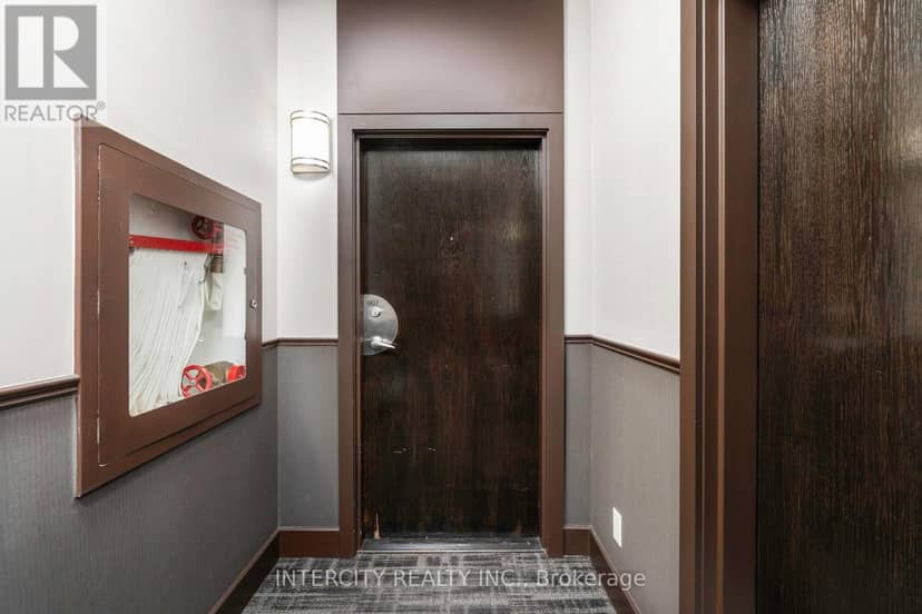 907 - 88 Palace Pier Court — photo 5 of 28