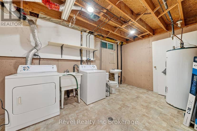 995 Cree Avenue — photo 35 of 40