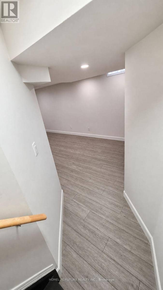 98 Guildwood Drive — photo 13 of 22