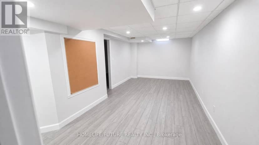 98 Guildwood Drive — photo 14 of 22