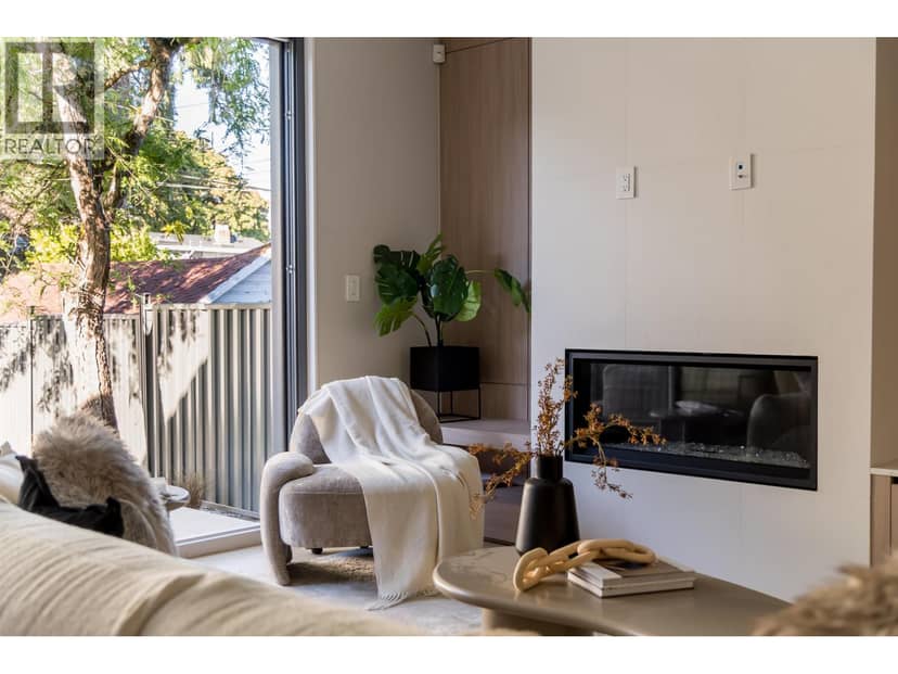 2 2941 W 29TH AVENUE, Vancouver, photo 5