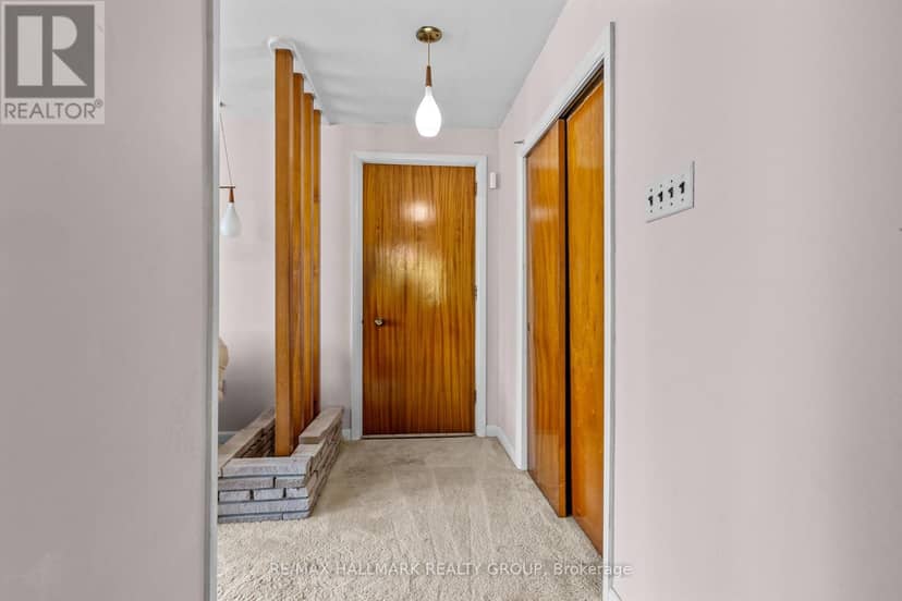 492 Vernon Avenue — photo 11 of 36