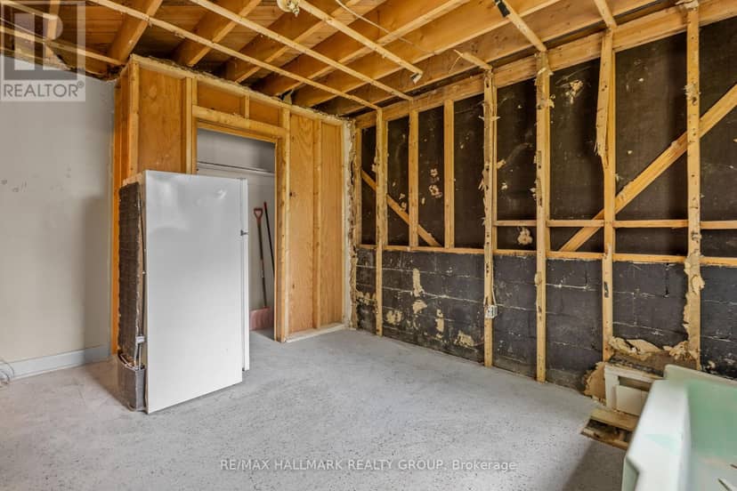 492 Vernon Avenue — photo 22 of 36