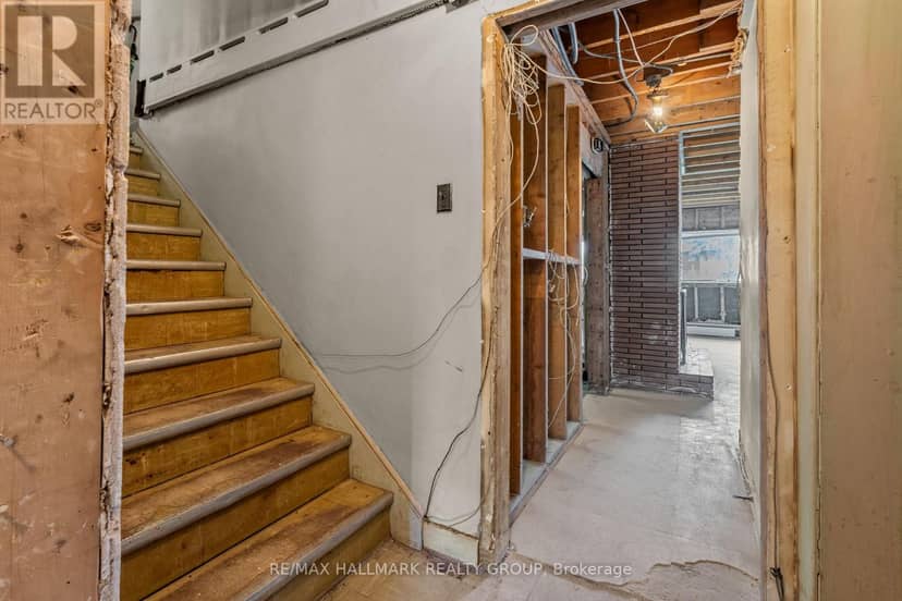 492 Vernon Avenue — photo 24 of 36