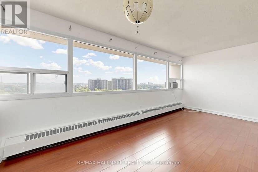1512 - 100 Leeward Glenway — photo 16 of 38