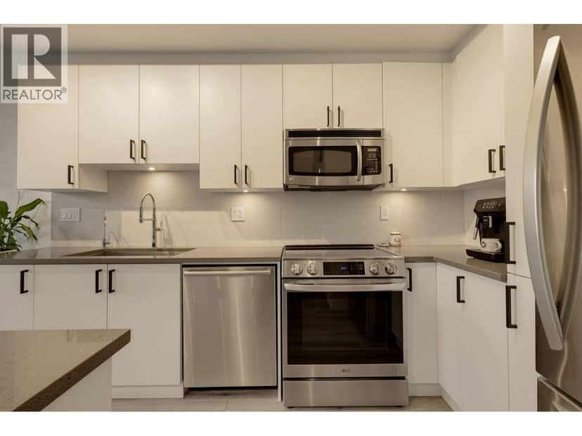 234 735 W 15TH STREET, North Vancouver, photo 6