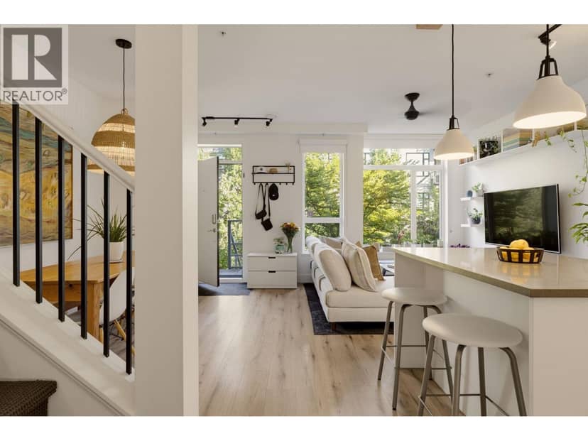 234 735 W 15TH STREET, North Vancouver, photo 8