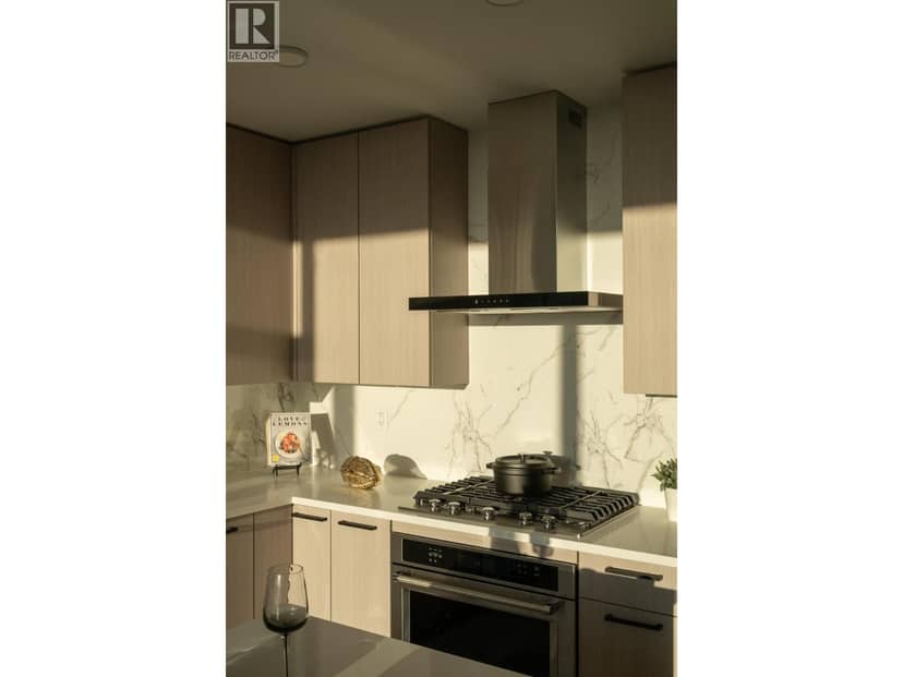2407 555 SYDNEY AVENUE, Coquitlam, photo 3