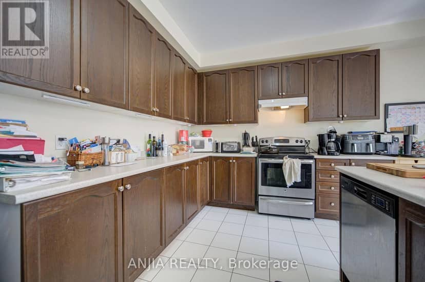 102 Westminster Circle — photo 11 of 20