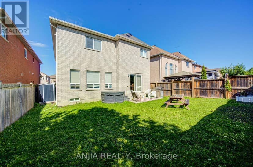 102 Westminster Circle — photo 19 of 20