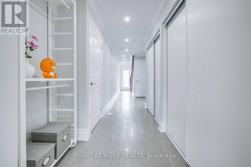 255 Thomas Cook Avenue — photo 4 of 37