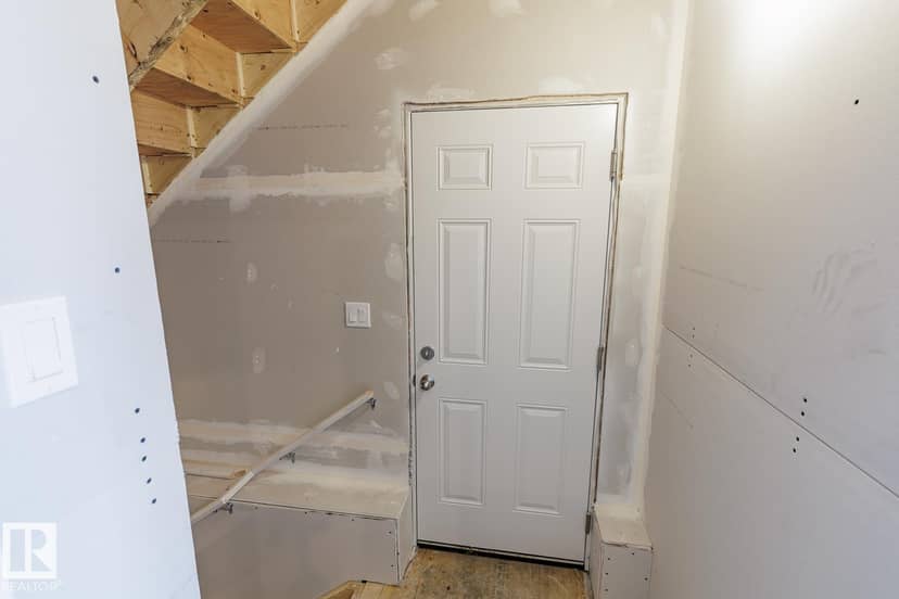 3611 Triomphe Bv — photo 30 of 32