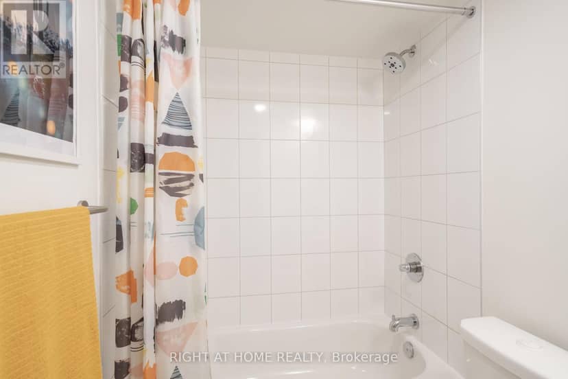 807 - 10 Wilby Crescent — photo 30 of 40