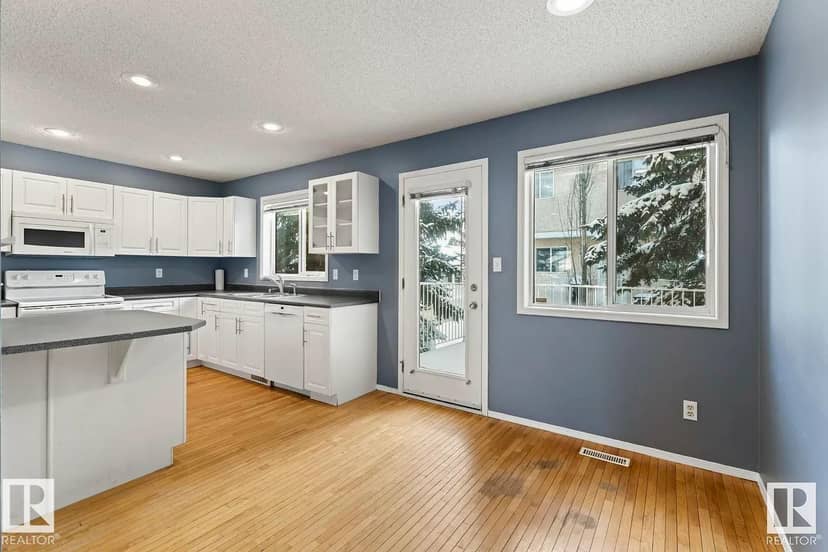 1638 Jamha RD NW, Edmonton, photo 3