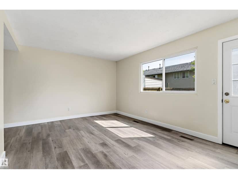 899 Abbotsfield RD NW, Edmonton, photo 7
