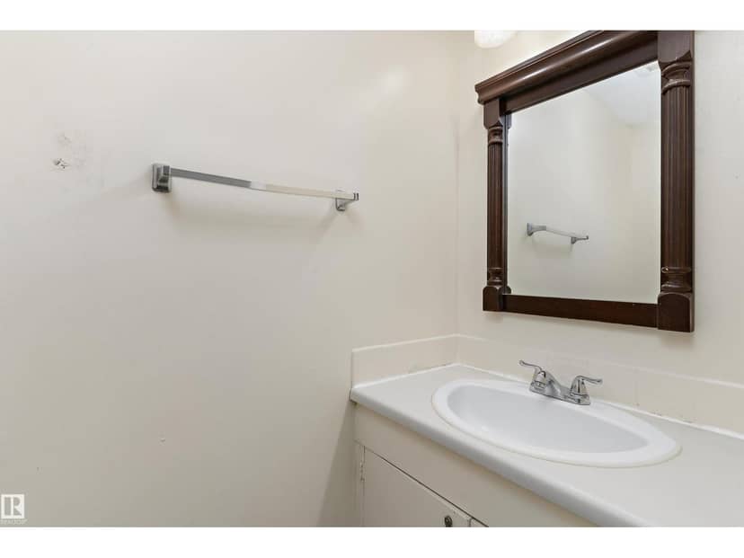 899 Abbotsfield RD NW, Edmonton, photo 8