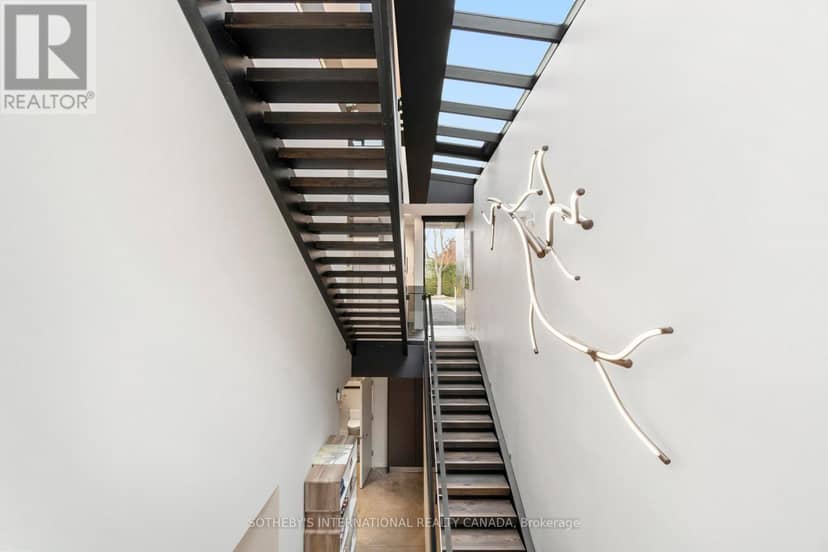 95 Riverview Drive — photo 38 of 40